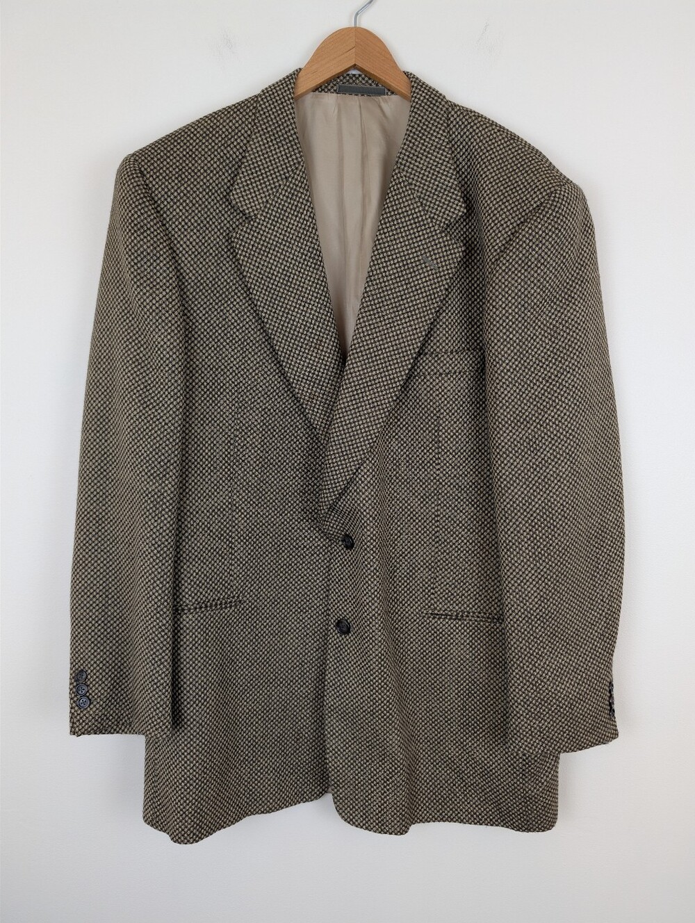 Vintage Jhane Barnes Men's Multi-tonal Micro-geometric Two Button Woven Blazer